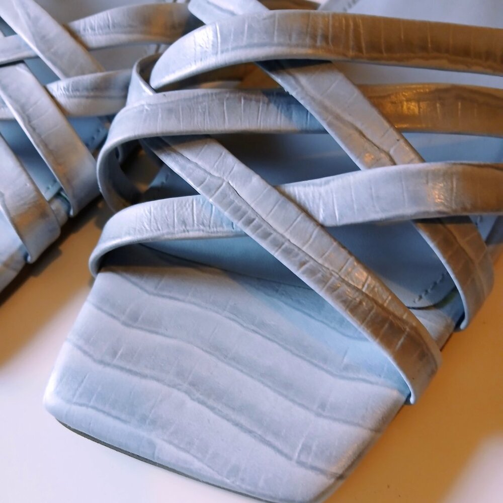 EUC Marc Fisher Gray Leather Flats Sandals Women's Size 10M - Picture 3 of 6